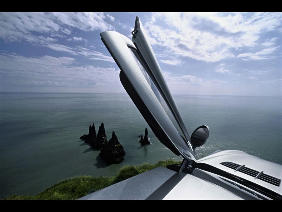  Mercedes-Benz SLR McLaren 2004 года  (фото 14 из 175)